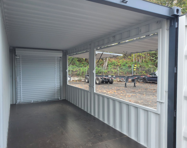 Professional bar equipment setup